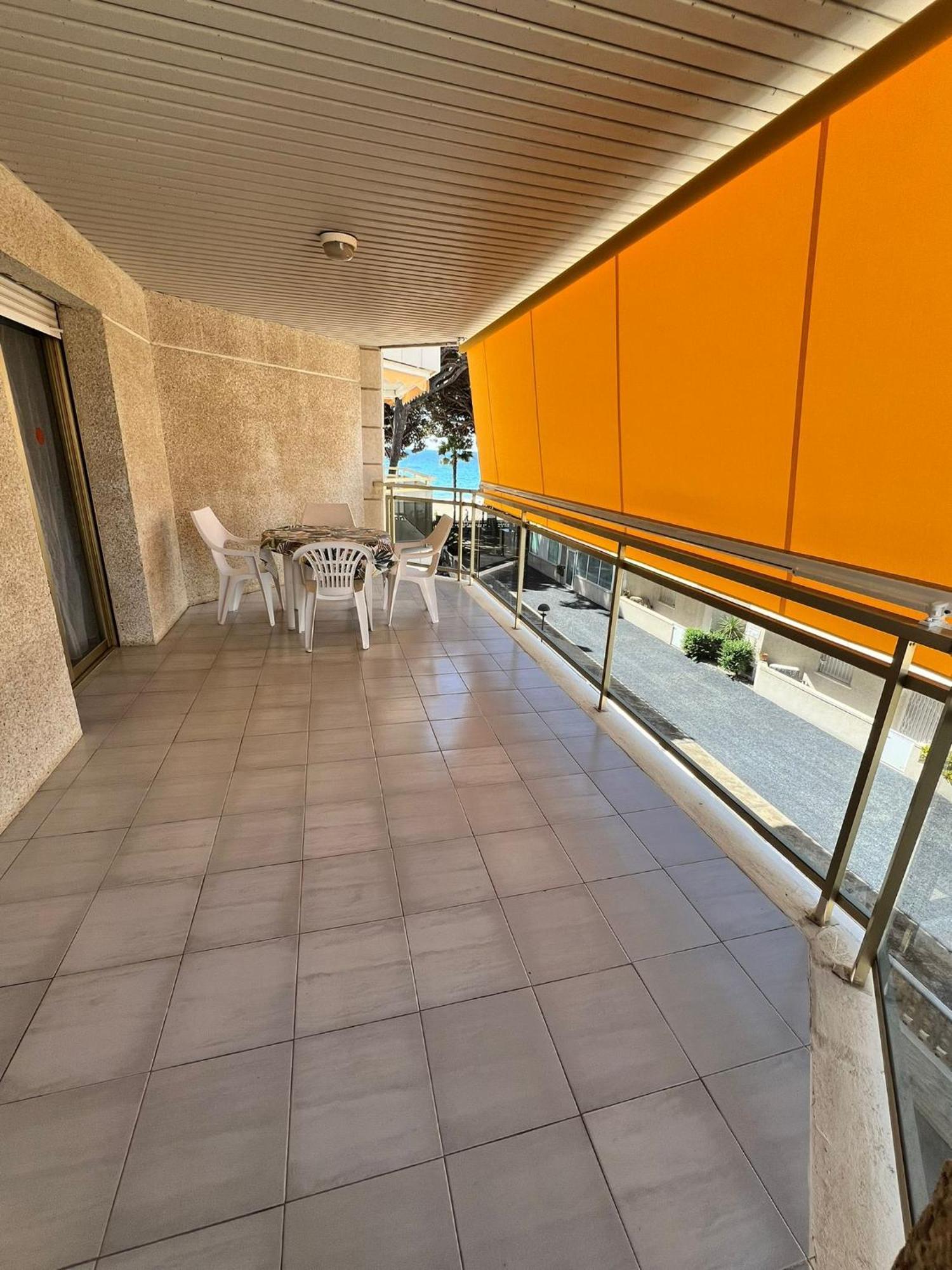 Apartamentos Versailles Villafortuny Luaran gambar