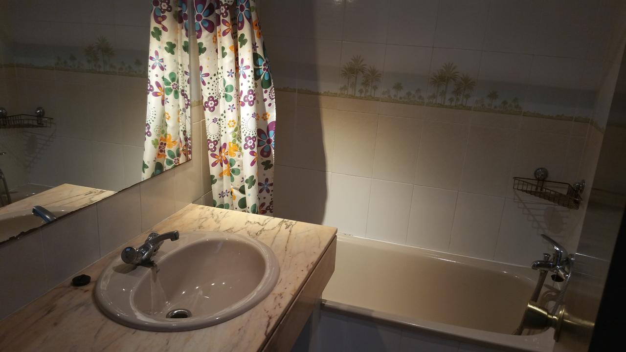 Apartamentos Versailles Villafortuny Luaran gambar