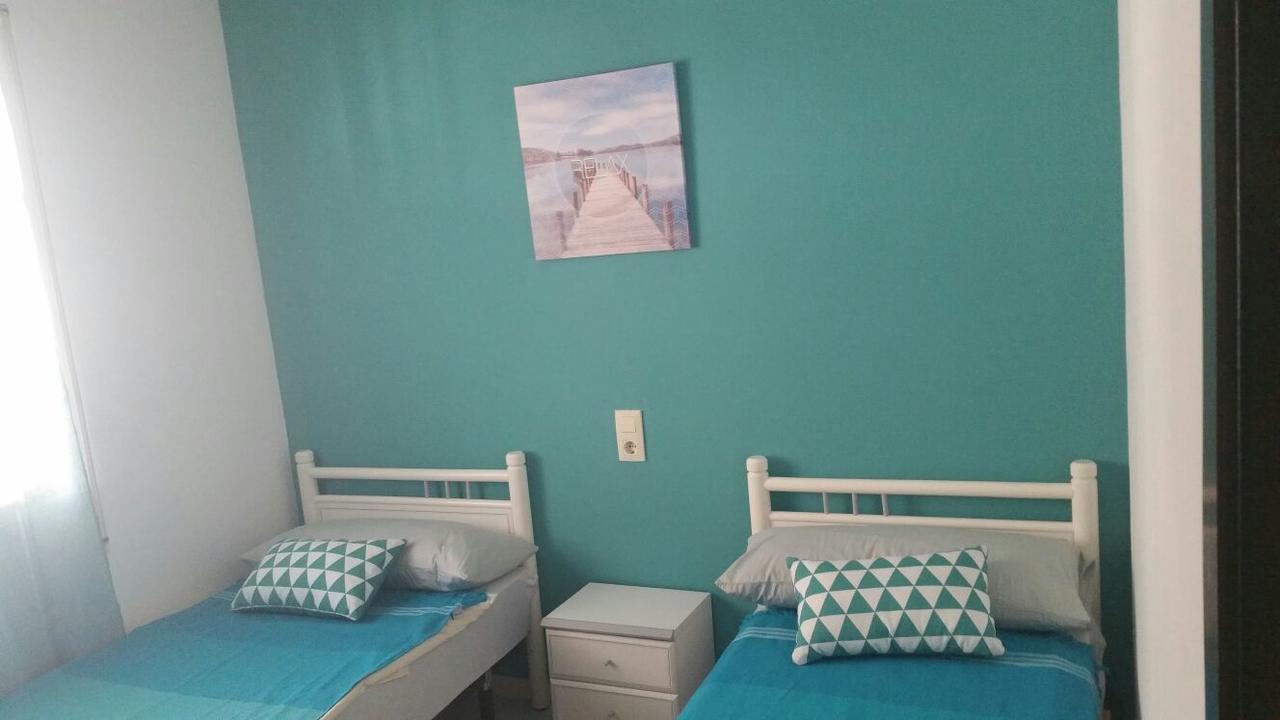 Apartamentos Versailles Villafortuny Luaran gambar